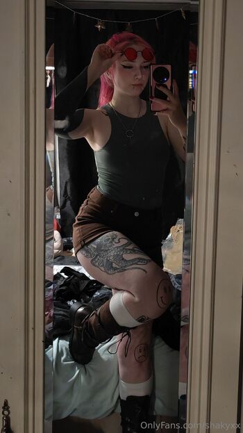 Scarlett / shakyxx nude photo #15