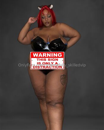 Glossgoddes / shamefully_skilledvip nude photo #3