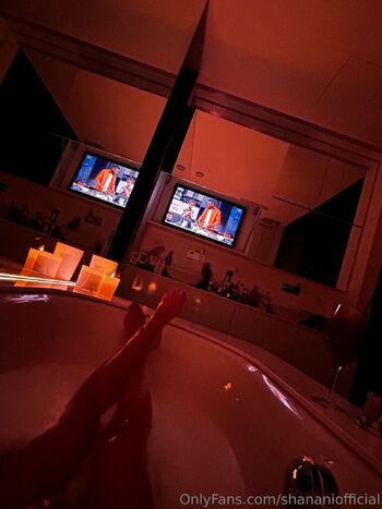 Shanan / shananiofficial nude photo #14