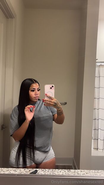 Shanesexre / shanesexred nude photo #3