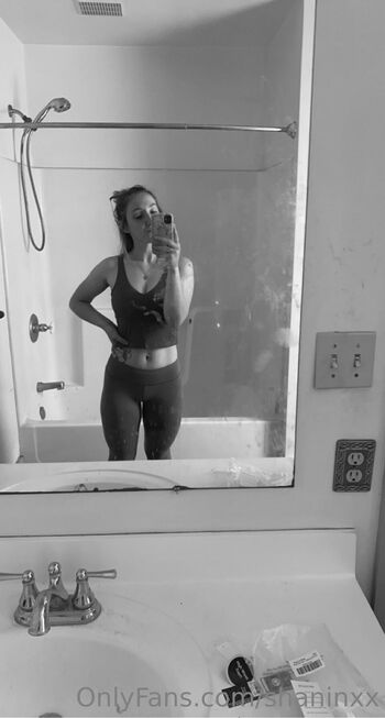 Shanin Myers / shaninxx nude photo #9