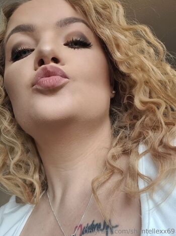 Shantellex / shantellexx69 nude photo #2