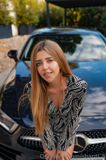 𝐒𝐇𝐀𝐍𝐓𝐈 / shanti_big_ass nude photo #26