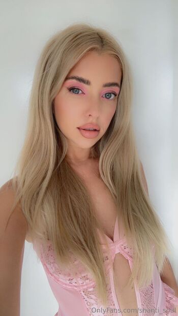 𝑺𝑯𝑨𝑵𝑻𝑰 / shanti_soul nude photo #10
