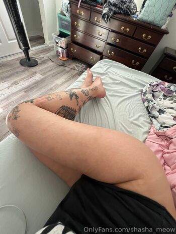 Cute Nerd / shasha_meow nude photo #3