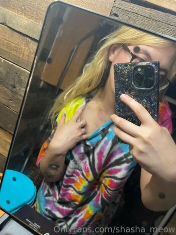 Cute Nerd / shasha_meow nude photo #17