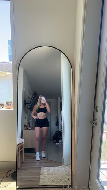 Shay Br / shaybri nude photo #4