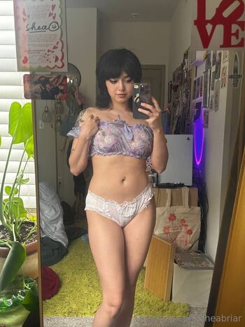 Shea Bria / sheabriar nude photo #1