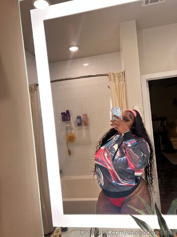 Queen DeepThroa / shegobblesdick nude photo #4