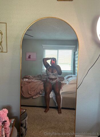 Queen DeepThroa / shegobblesdick nude photo #6