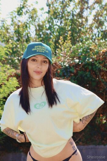 Sheila Ross / sheiseijas / sheirosse / sheilars_ nude photo #1