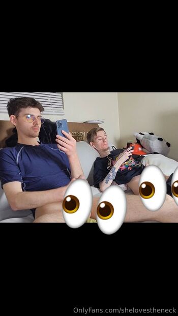 Long Nec / shelovestheneck nude photo #4