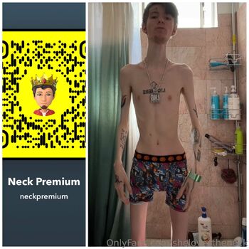 Long Nec / shelovestheneck nude photo #33