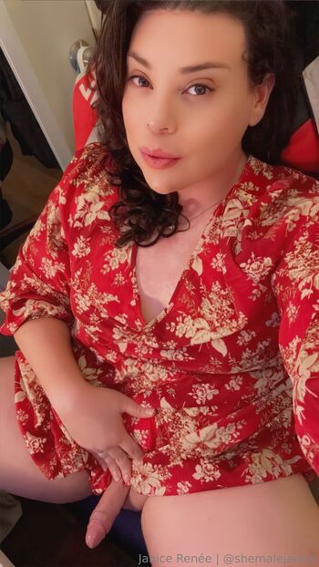 Janice René / shemalejanice nude photo #12