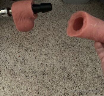 Shes_A_Wallflowe / shes_a_wallflower nude photo #1