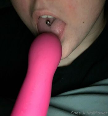 Shes_A_Wallflowe / shes_a_wallflower nude photo #8