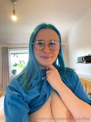 Ava free nude pag / shesdrinkingcoffee nude photo #1