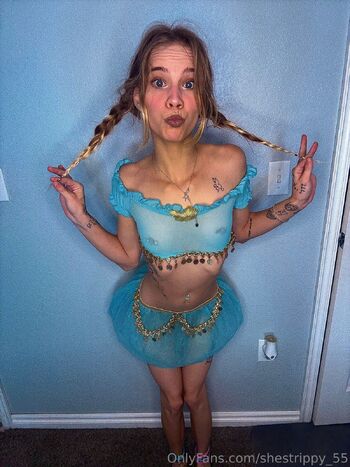 Blondee / shestrippy_55 nude photo #9