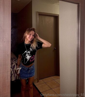 Blondee / shestrippy_55 nude photo #12