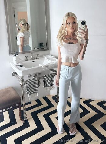 Shia Sno / shiasnow / shiasnowflake / shia_snow nude photo #28