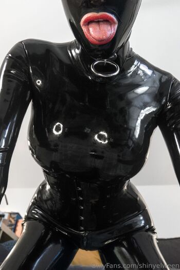 Elween Dol / shinyelween / shiny_elween nude photo #11