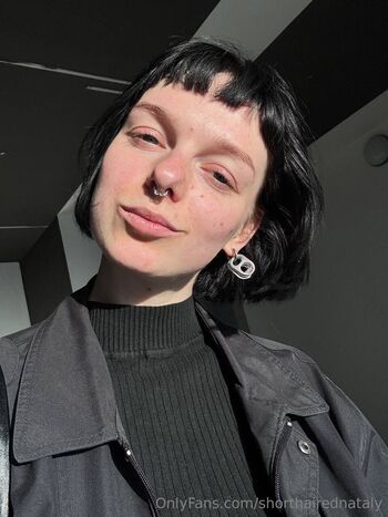 𝐍𝐀𝐓𝐀𝐋𝐈𝐄 𝐑𝐄𝐁𝐄𝐋 / shorthairednataly nude photo #17