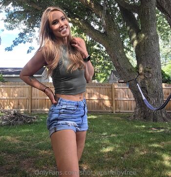 Shelby Rene / shut_upshelbyfree / theshelby_renee nude photo #8