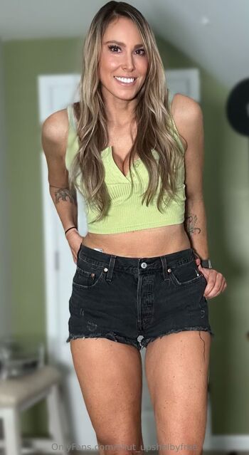 Shelby Rene / shut_upshelbyfree / theshelby_renee nude photo #28