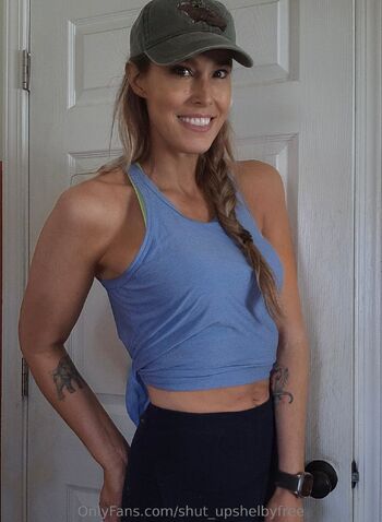 Shelby Rene / shut_upshelbyfree / theshelby_renee nude photo #36
