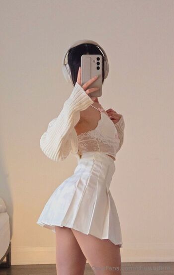 OnlyFans / shuwadere nude photo #7