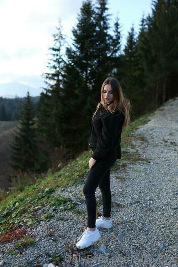 Sweet Liya / shy_liya nude photo #15