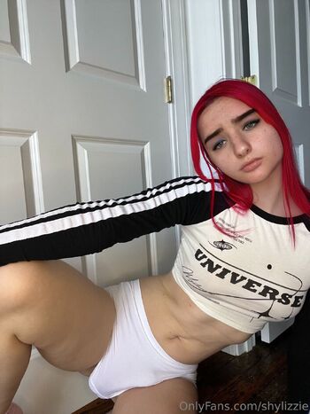 Lizzie Over 9inches. / shylizzie nude photo #3