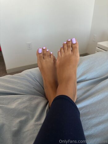 Shylin.Mila / shys.soles nude photo #9