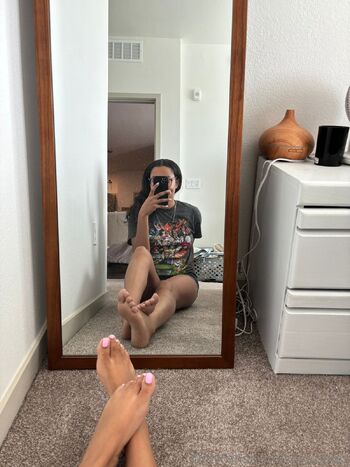 Shylin.Mila / shys.soles nude photo #18