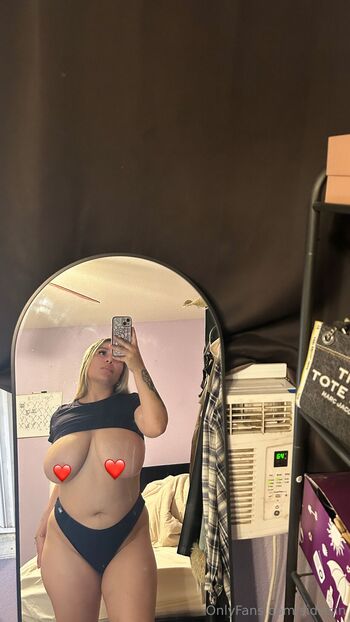 Sid ur fav busty Latina / sidissin nude photo #8