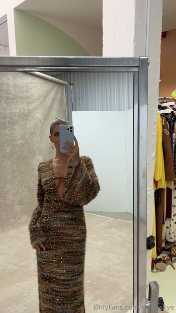 Sierra Sky / sierraskye nude photo #20