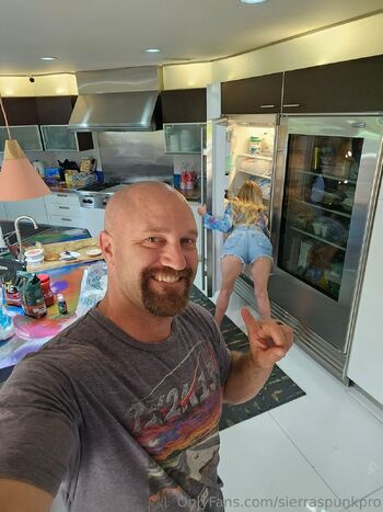 VRHotwif / sierraspunkpro nude photo #12