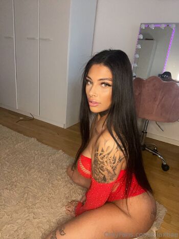 Silaxba / silaxbae nude photo #1