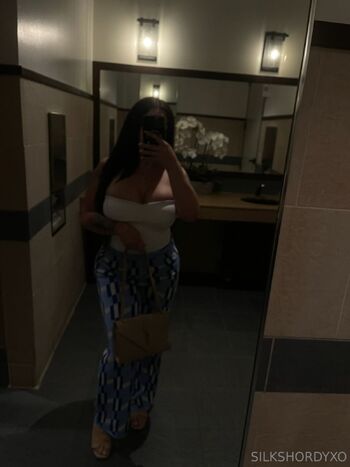 𝐒𝐈𝐋𝐊 / silkshordyxo nude photo #31