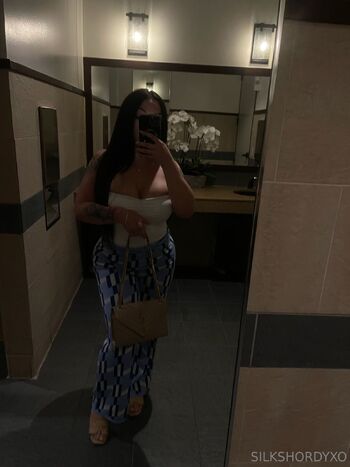 𝐒𝐈𝐋𝐊 / silkshordyxo nude photo #33