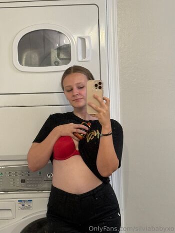 𝕊𝕚𝕝𝕧𝕚 / silviababyxo nude photo #10