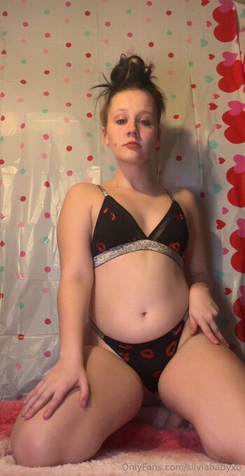 𝕊𝕚𝕝𝕧𝕚 / silviababyxo nude photo #21
