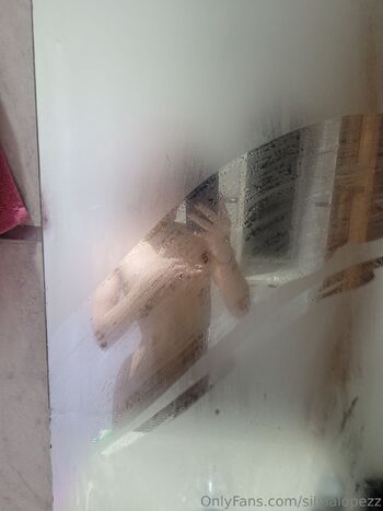 Silvia Lope / silvialopezz nude photo #14