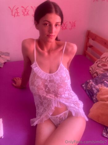 Simon / sim0o7 nude photo #9