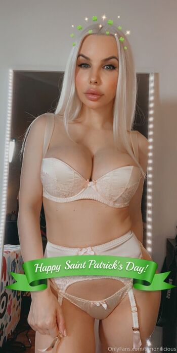 Simone, the Vampire Gir / simonilicious nude photo #14