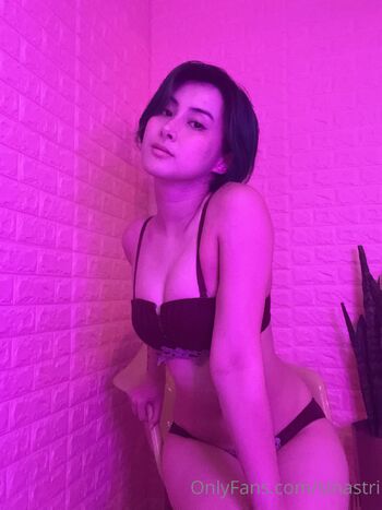 Sina / sinastri nude photo #31