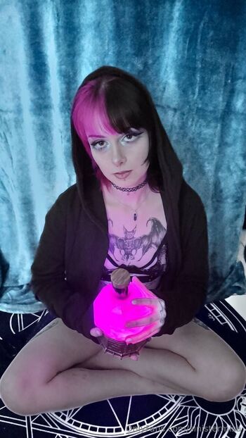 OnlyFans / sinistermisa nude photo #6