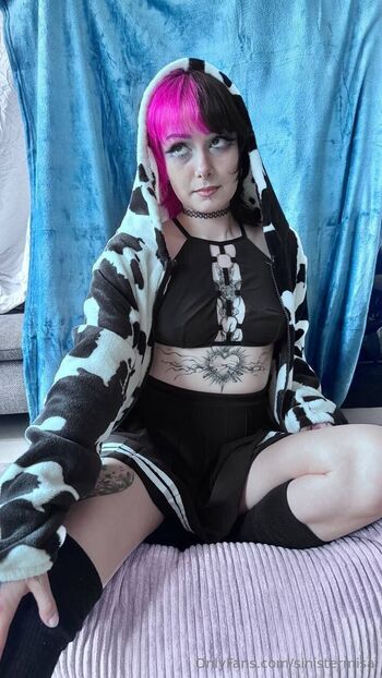 OnlyFans / sinistermisa nude photo #7