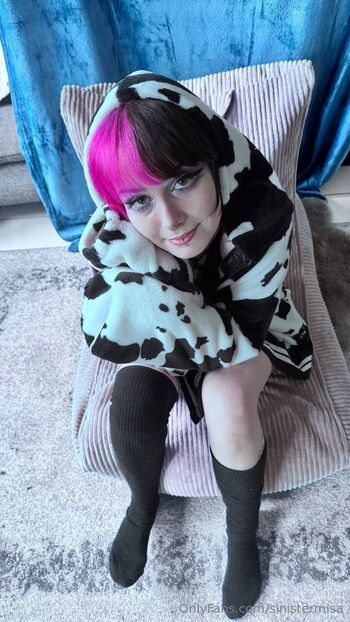 OnlyFans / sinistermisa nude photo #8