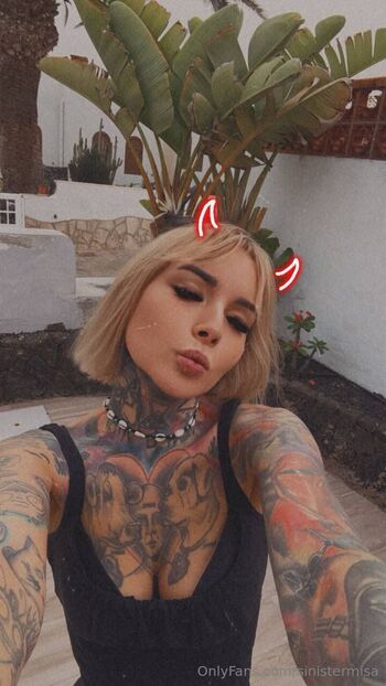 OnlyFans / sinistermisa nude photo #23
